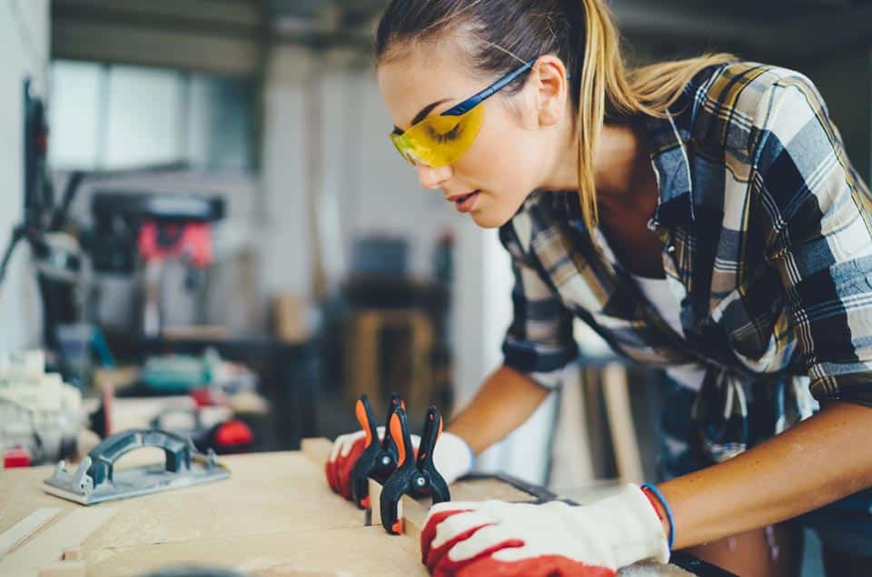 Activité de bricolage, une activité présentant des risques de blessures superficielles